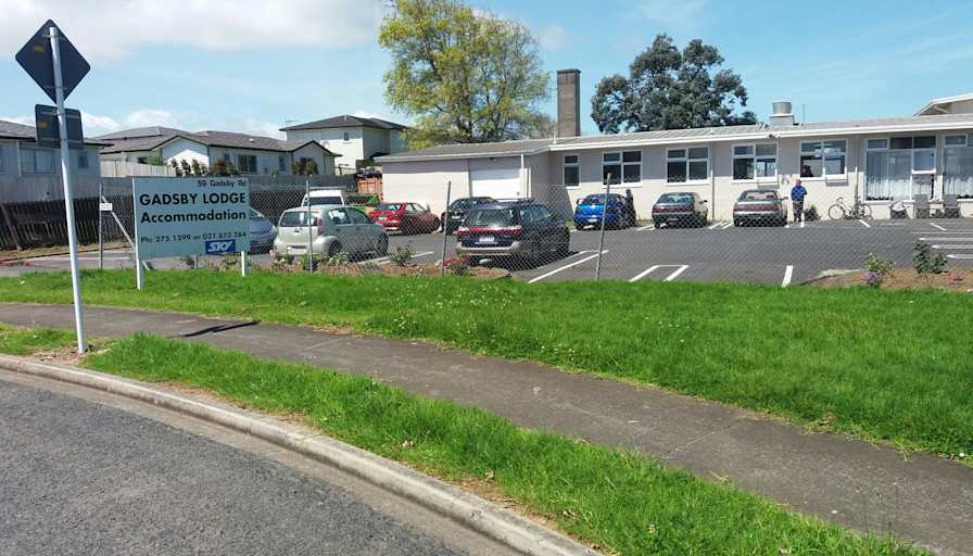 Private room to rent in share house Gadsby Road,... Roomies.co.nz