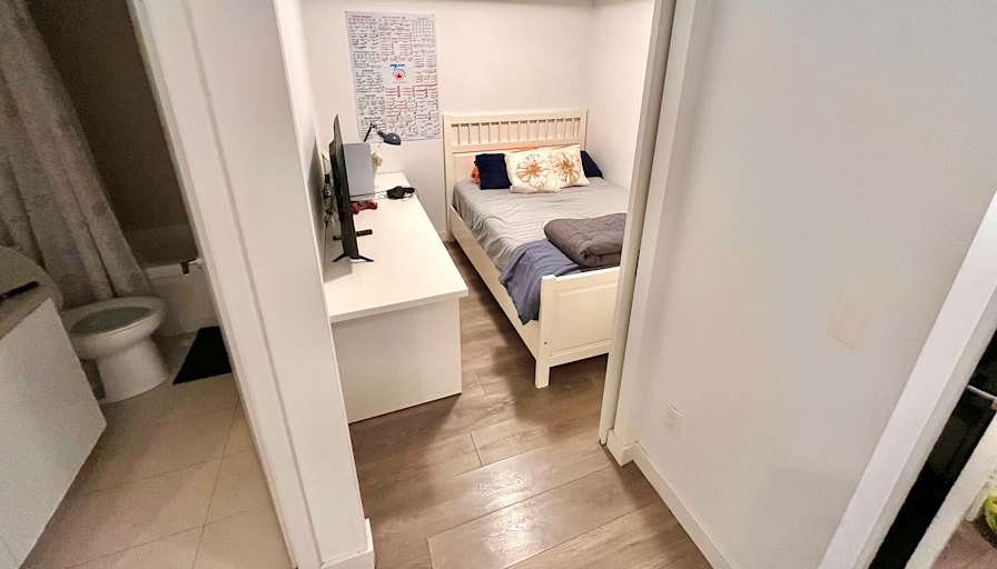 Photo of Andrés's room