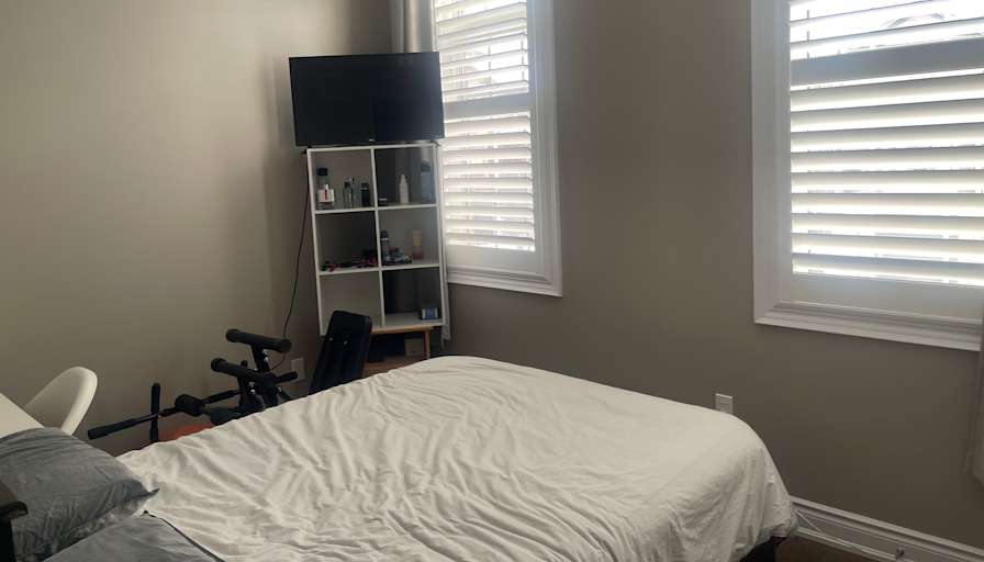 Raquel Florez's room