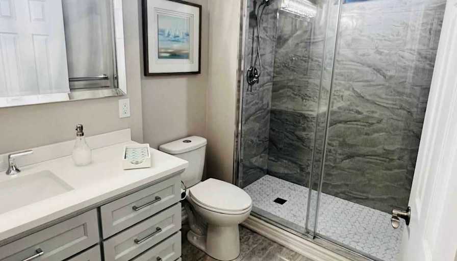 Photo of Jenovic's room