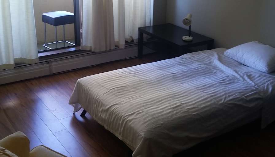 Luis Javier Gutierrez's room