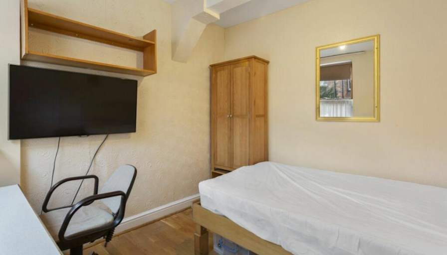 Photo of Ellena's room