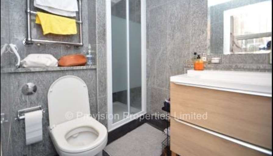 Photo of kimberly nguyen's room