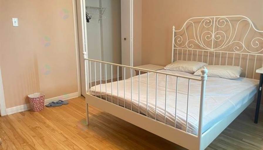 THI THANH HUE NGUYEN's room