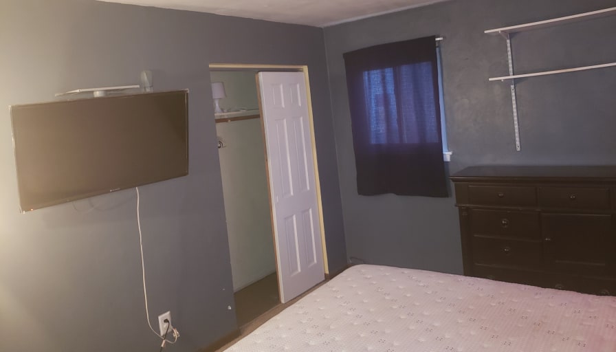 Photo of stefanie's room