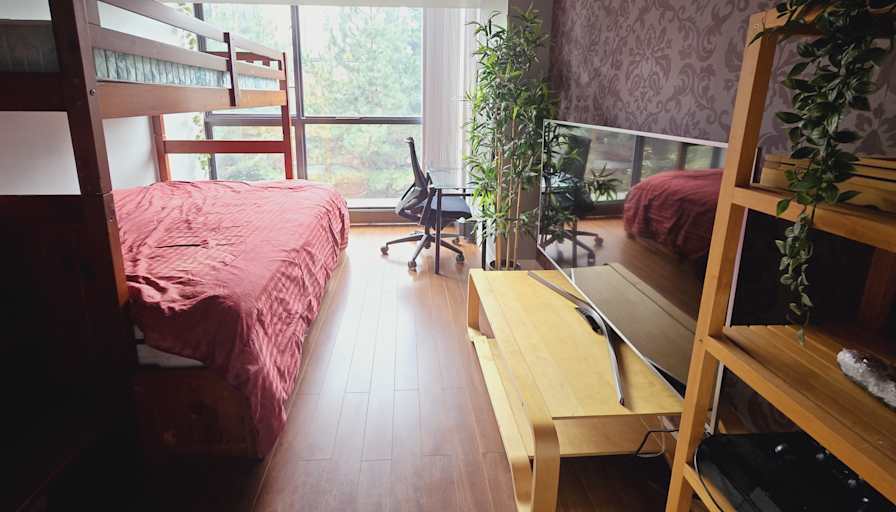 Photo of Aaron's room