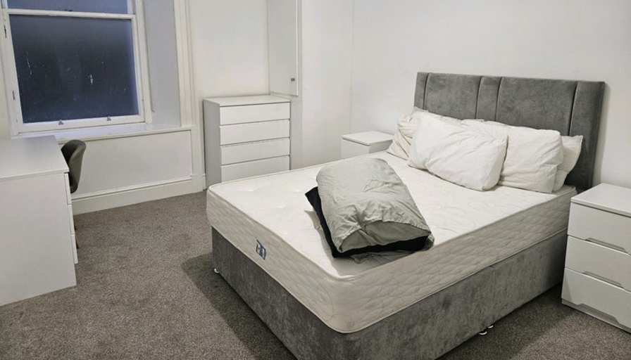 Photo of Tj's room