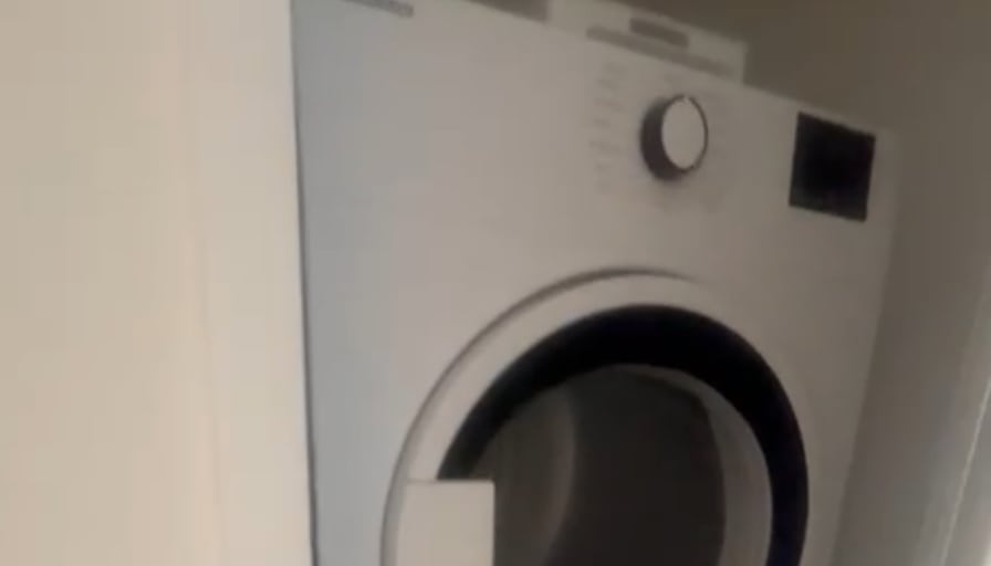 shaizaan prasla's room