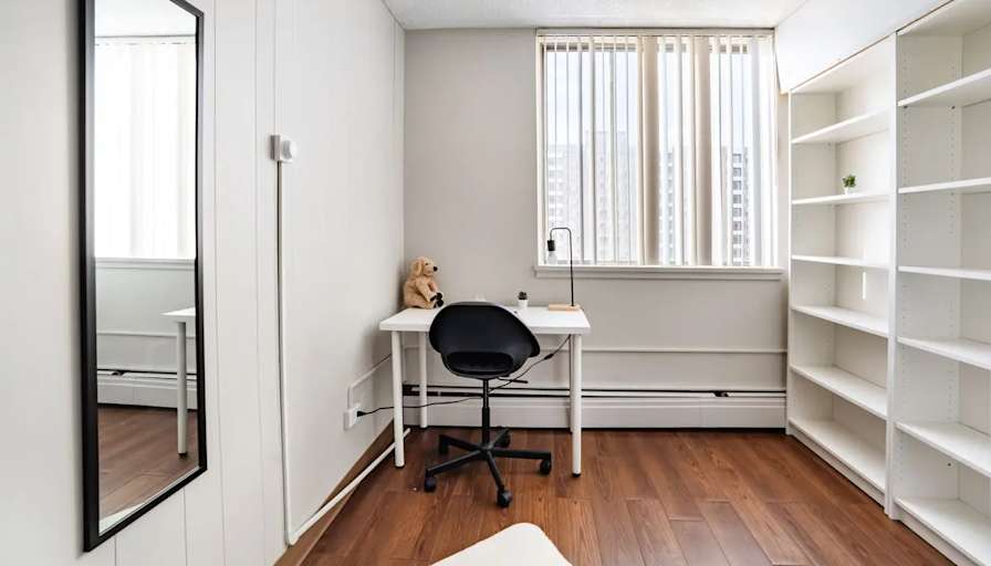 edmontonproperty's room