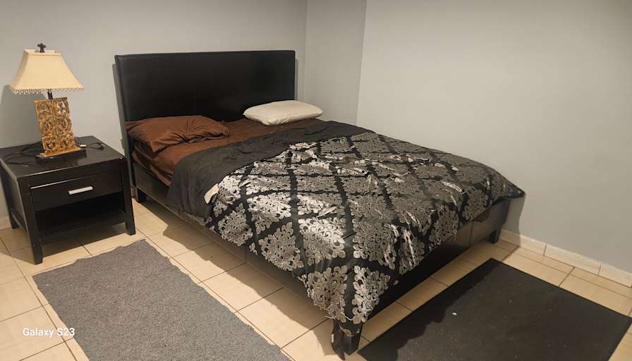 Photo of Ebenezer's room