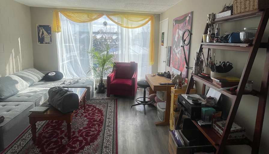 ROSIANNE BERTHELOT's room