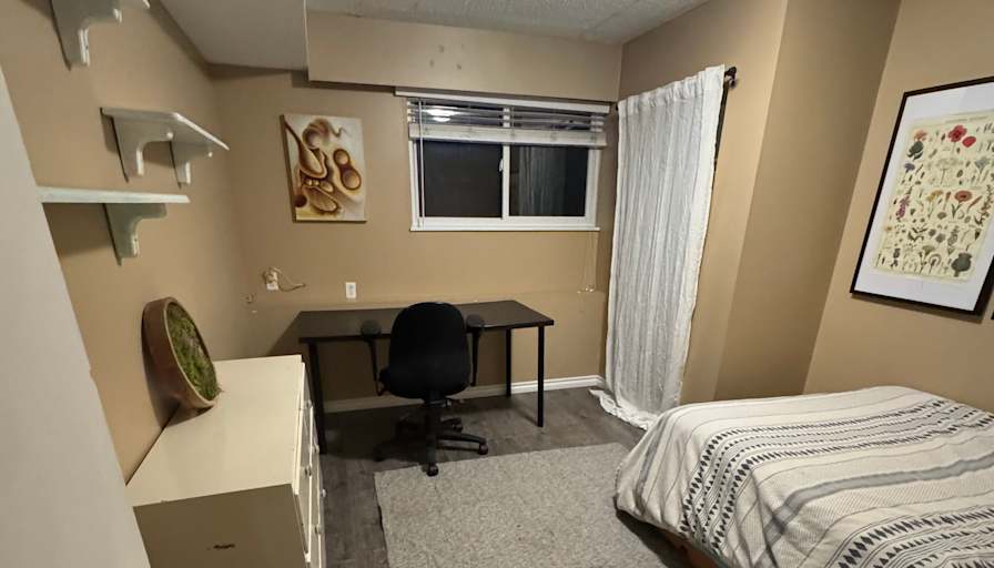 Photo of Bronwyn's room