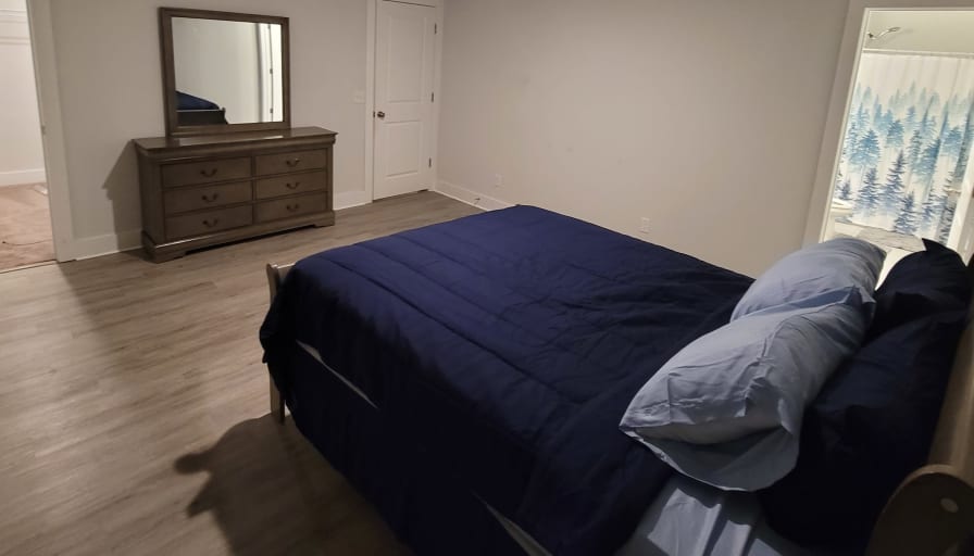 Photo of Ken's room