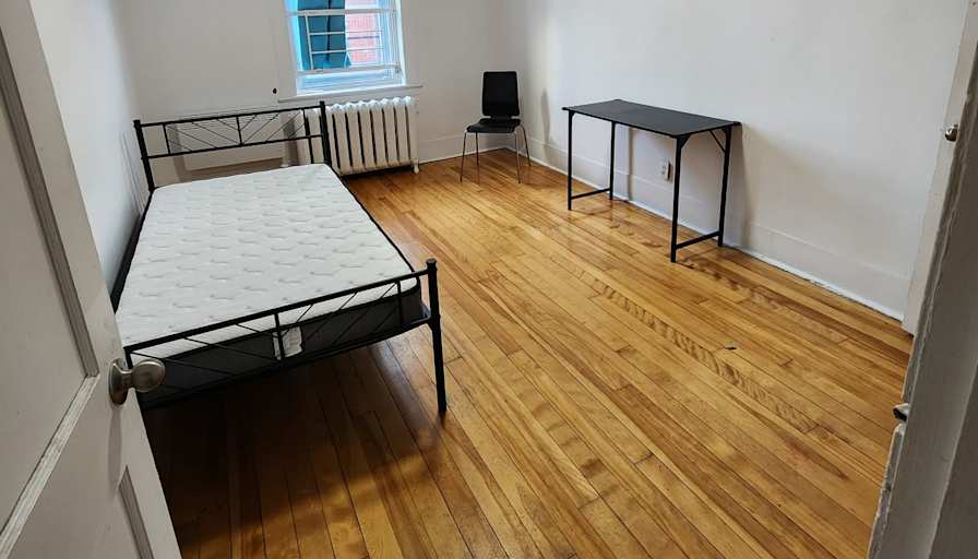 Michaiah Sims's room