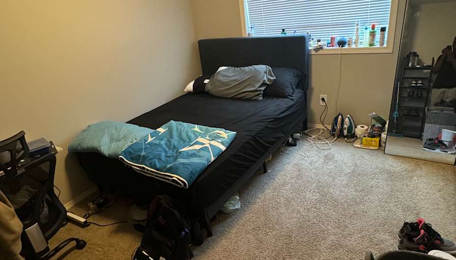 Photo of Daniel Aderemi-Fawoye's room