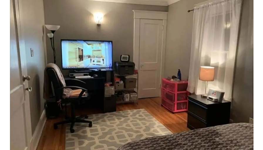 Photo of Alice.'s room