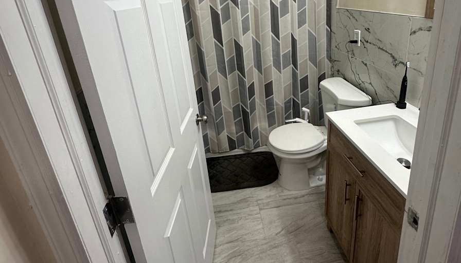 Private room to rent in share house Jersey Avenue,...