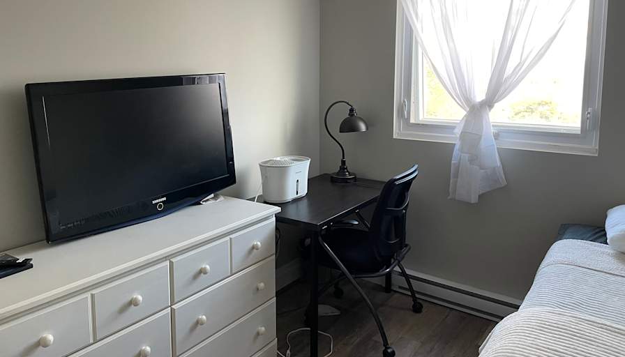 Photo of Linda's room