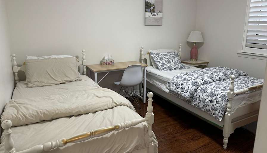 Sebi Bataglia's room