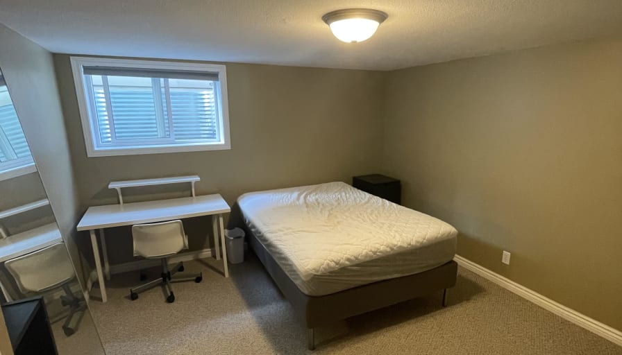 Photo of Dryden's room