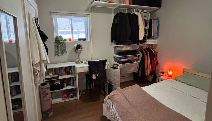 Photo of Kaitlyn's room