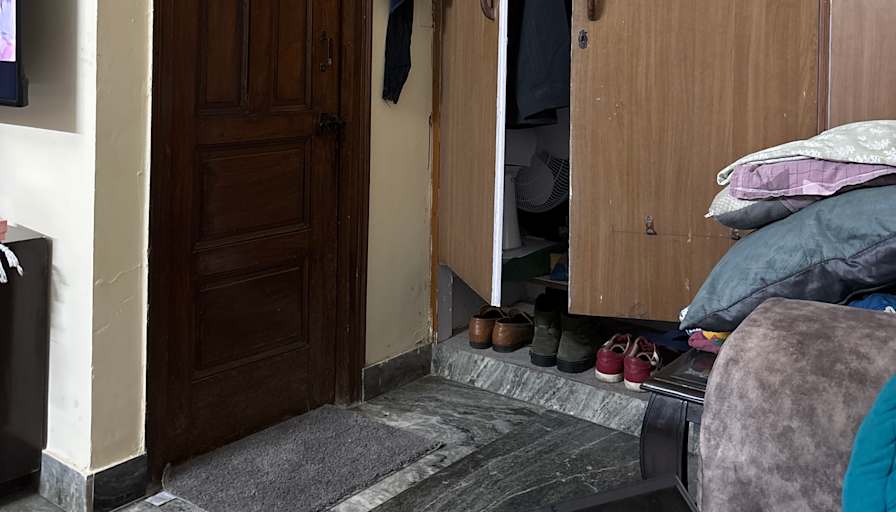 Photo of Meet's room