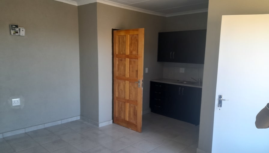 private-room-to-rent-in-share-house-tembisa-gaut-roomies-co-za