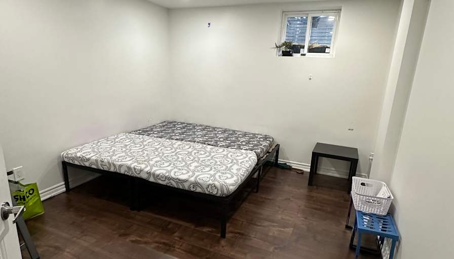 Leina Kumar Chaudhry's room