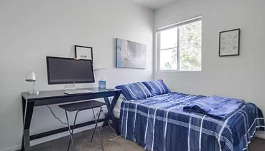 Photo of Nadir's room