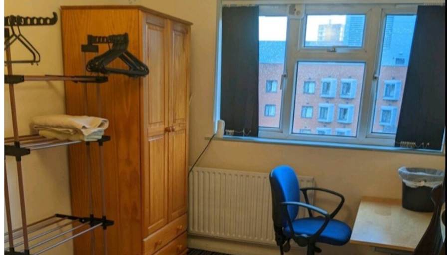 Photo of Ghil's room