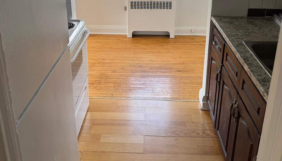 Mayou Stoddart's room