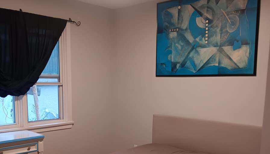 Photo of Linos's room