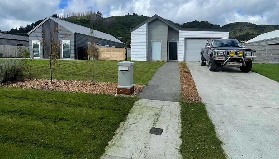 Private room to rent in share house Wainuiomata,... Roomies.co.nz