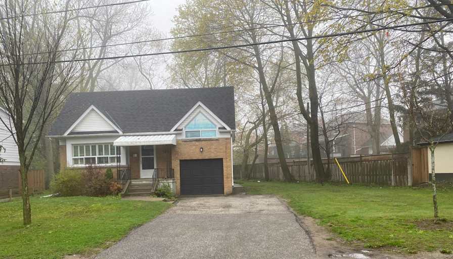 Aneesh Kumar Badhwar's room