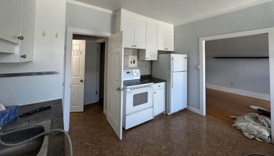 Daniel MacKinnon's room