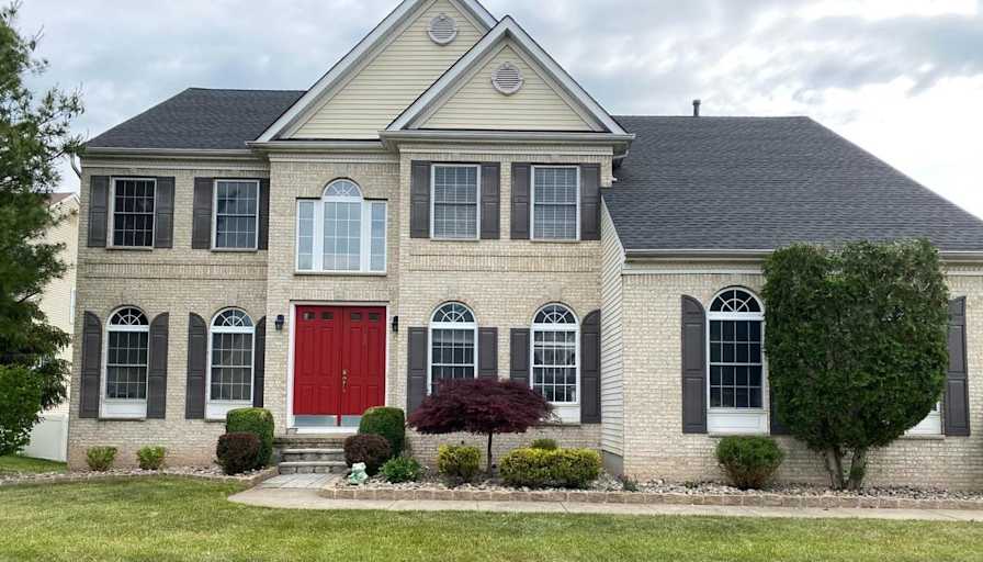 Private room to rent in share house Julie Court So Roomies com