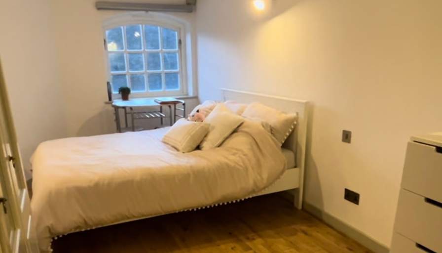 Photo of Dee's room