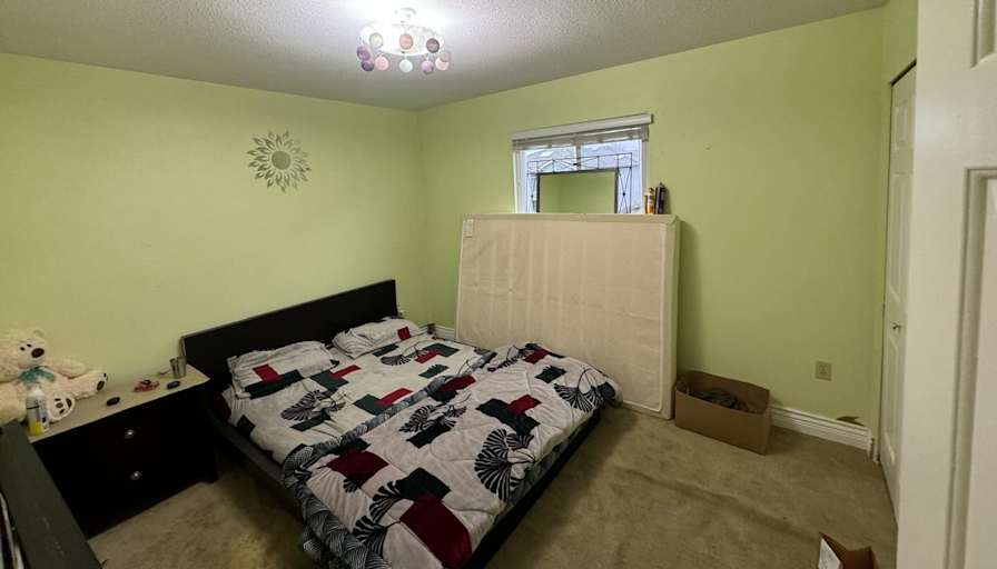 Amritpal (Ammy) Singh's room