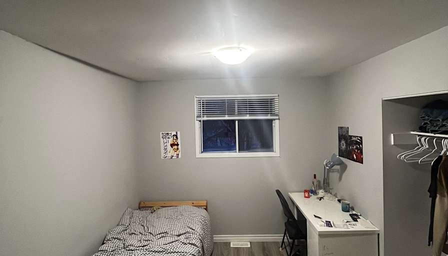 AARON J RODUNER's room