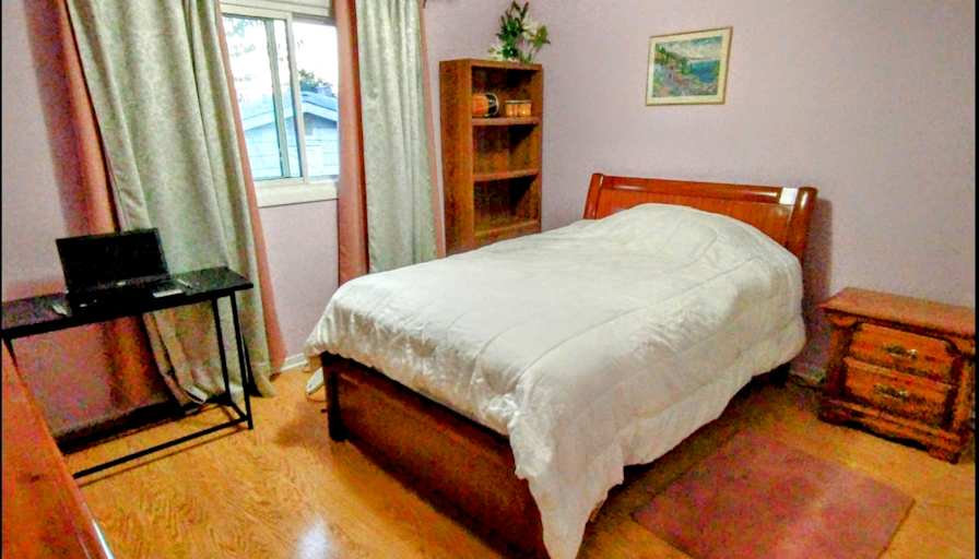 Photo of Nick's room