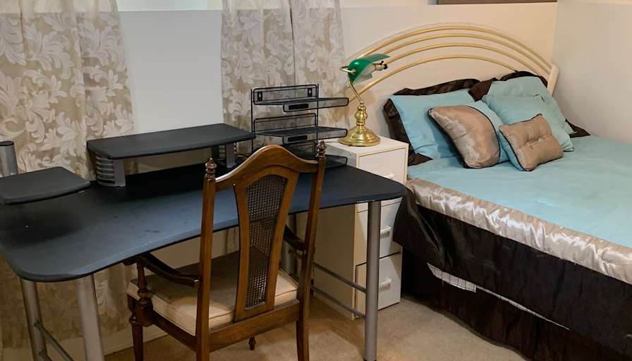 Photo of Del's room