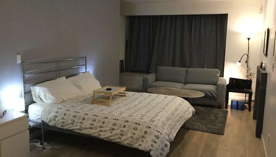 Cléo and Carl's room