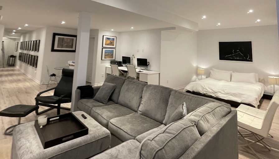 Photo of First Green's room