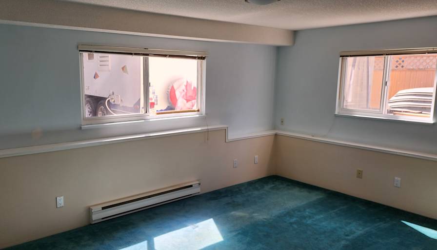 Lyen Mortensen's room