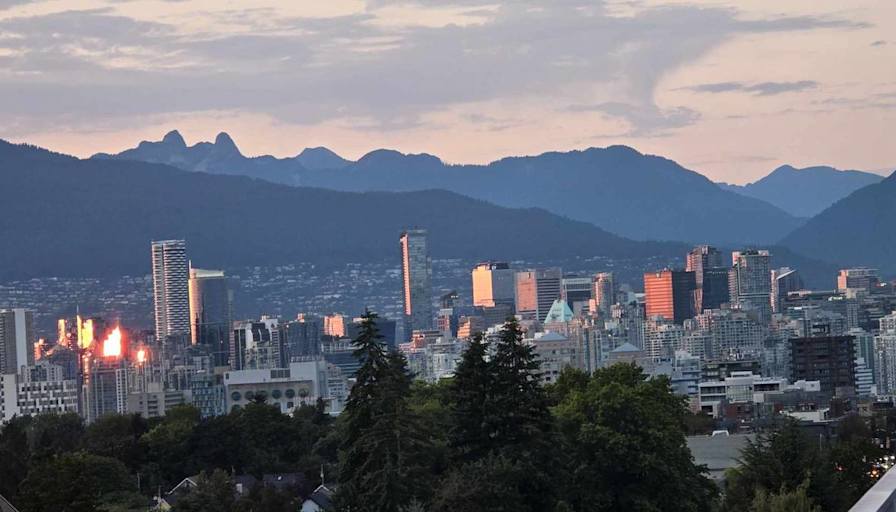 rodrigo arias's room