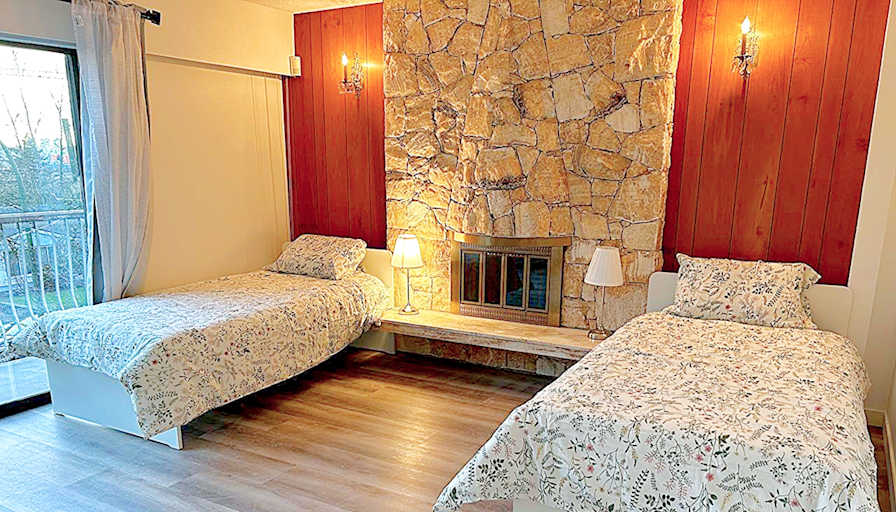 Photo of Shahram's room