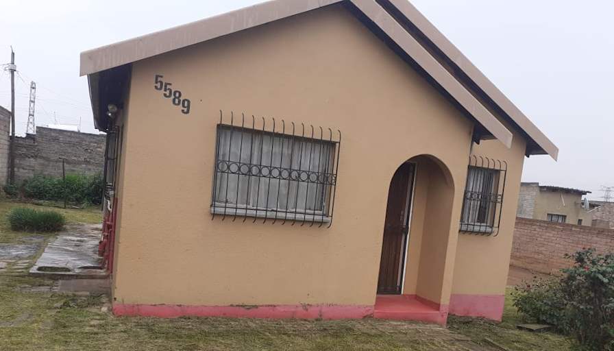 Photo of Khumo Esther Moanakoena's room
