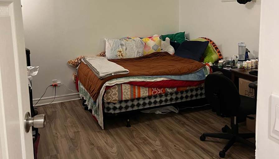 Photo of Furnished room near Mohawk College's room