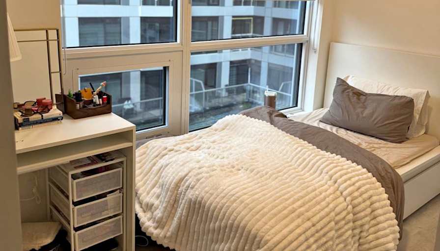 Spinder Raina's room