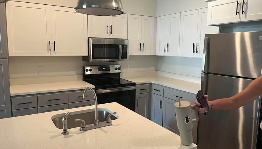 Private room to rent in share house Ouray Lane, Cha...